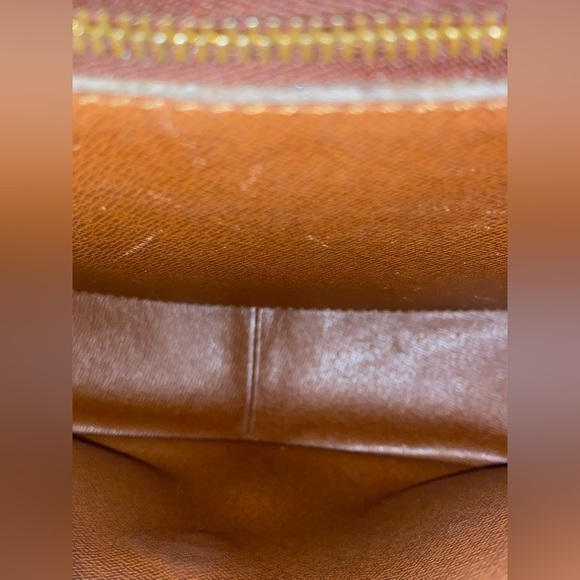 Authentic Louis Vuitton Saint Cloud MM - Picture 14 of 17